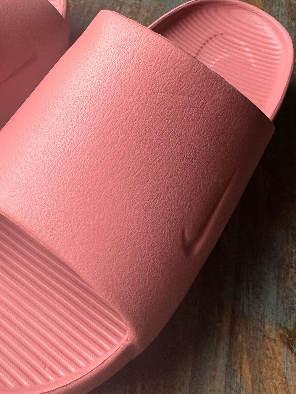 NIKE CALM SLIDES